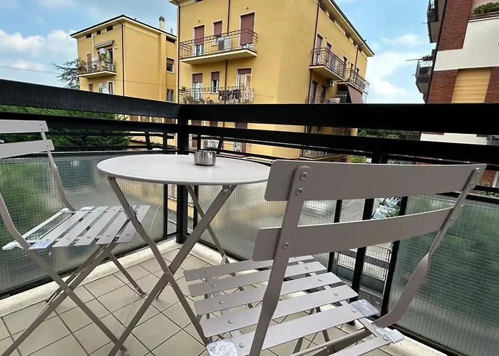 アパート Nel Blu Dipinto Di Rosa ヴェローナ