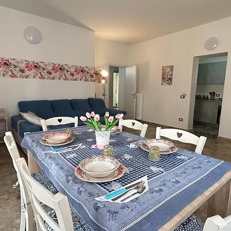 아파트 Nel Blu Dipinto Di Rosa