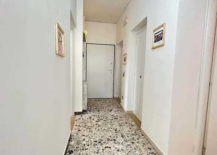 Nel Blu Dipinto Di Rosa