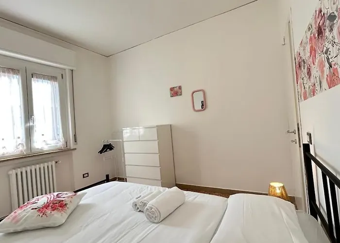 Nel Blu Dipinto Di Rosa 베로나