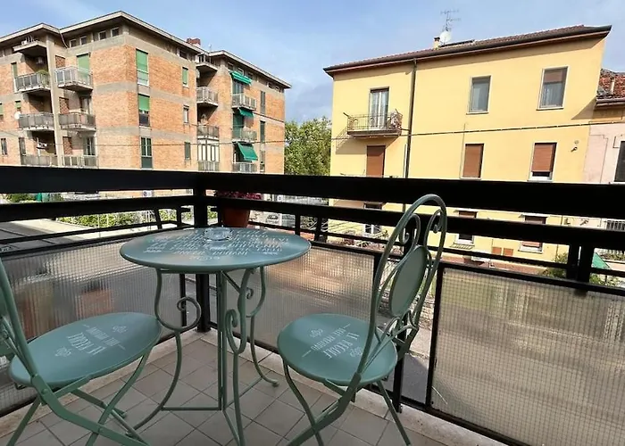 Nel Blu Dipinto Di Rosa *