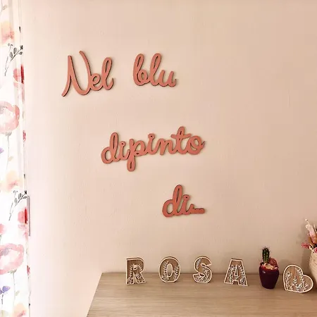 Apartamento Nel Blu Dipinto Di Rosa *