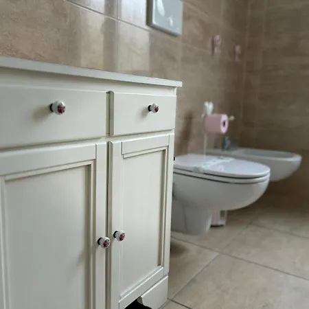 Apartment Nel Blu Dipinto Di Rosa