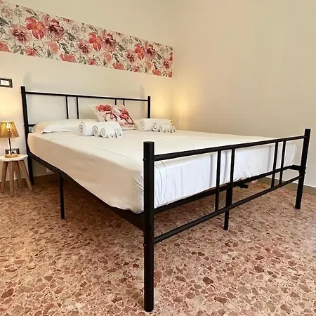 Apartamento Nel Blu Dipinto Di Rosa Verona